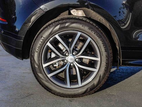 Used 2024 Land Rover Range Rover Evoque Dynamic SE image 12