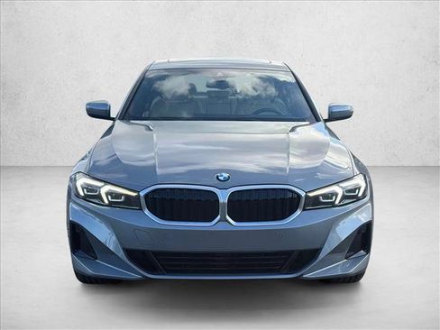 Certified 2024 BMW 330i Sedan w/ Premium Package image 8