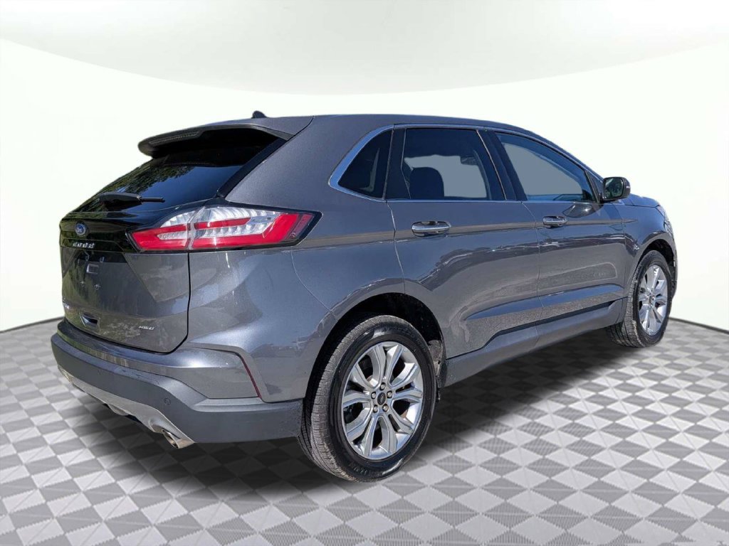 Used 2024 Ford Edge Titanium AWD/4WD image 3