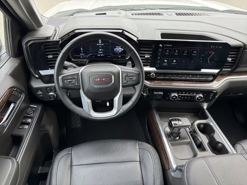 Used 2024 GMC Sierra 1500 Elevation AWD/4WD image 24