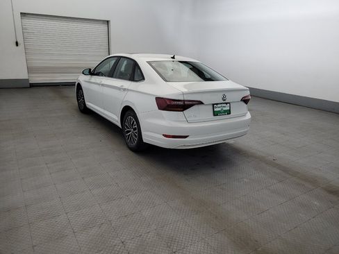 Used 2019 Volkswagen Jetta SE w/ Cold Weather Package FWD image 5