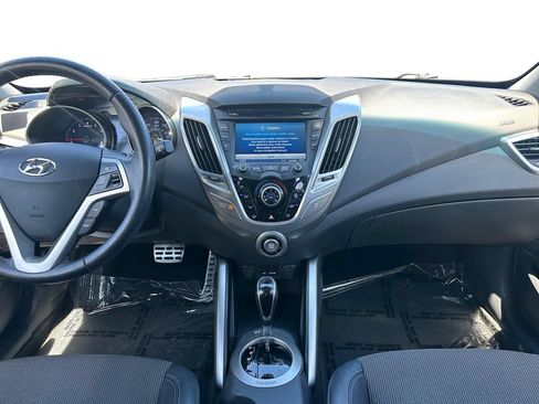 Used 2013 Hyundai Veloster w/ Style Pkg FWD image 13