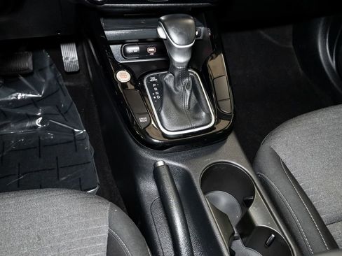 Certified 2022 Kia Soul GT-Line FWD image 22