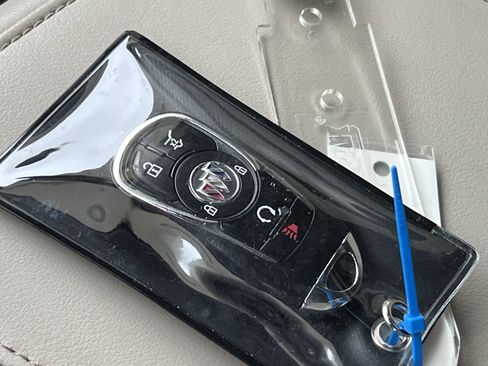 Used 2021 Buick Enclave Essence w/ Sound and Sites Package image 37