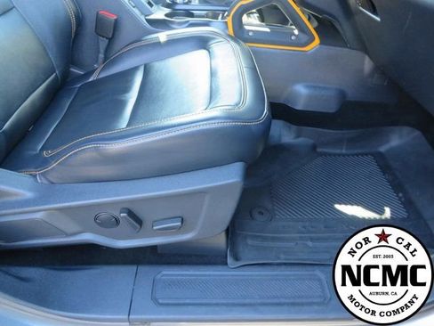 Used 2022 Ford Bronco Badlands image 53