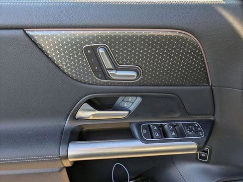 Certified 2025 Mercedes-Benz GLA 250 image 16