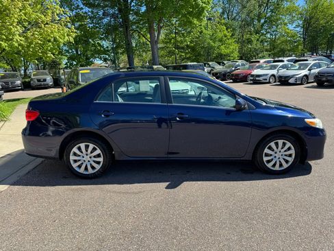 Used 2013 Toyota Corolla LE FWD image 8