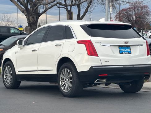 Used 2018 Cadillac XT5 Luxury w/ Driver Awareness Package image 6
