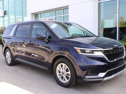 Used 2023 Kia Carnival LX