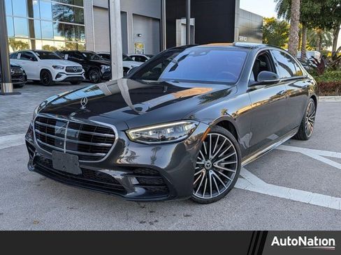 Used 2022 Mercedes-Benz S 500 4MATIC image 1