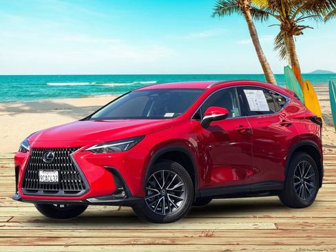 Used 2022 Lexus NX 250 FWD image 2