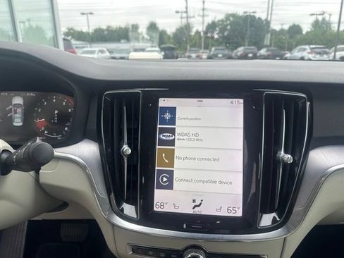 Used 2020 Volvo S60 T6 Momentum w/ Premium Package AWD/4WD image 10