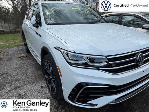 Used 2024 Volkswagen Tiguan SEL R-Line image 2