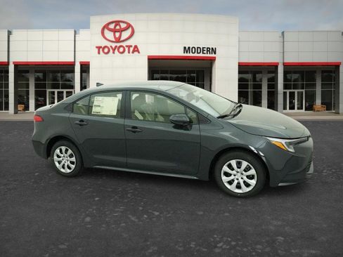 New 2026 Toyota Corolla LE FWD image 18