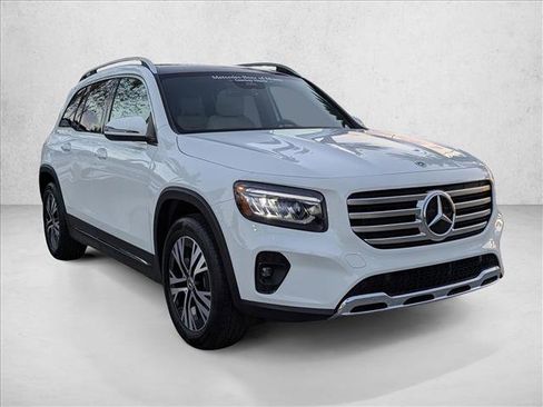 Used 2026 Mercedes-Benz GLB 250 image 3