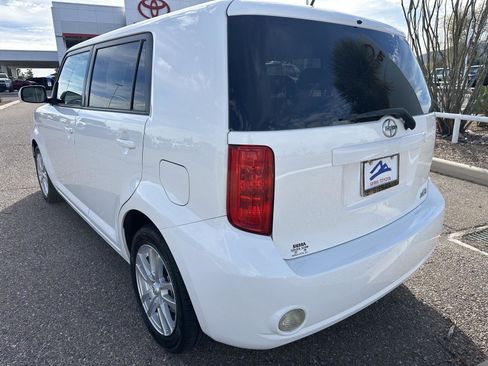 Used 2010 Scion xB Base image 3