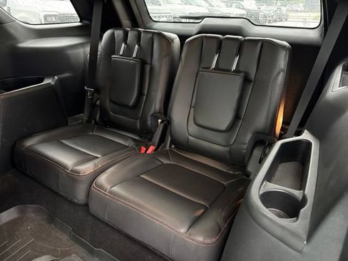 Used 2018 Ford Explorer Sport w/ Equipment Group 401A AWD/4WD image 17