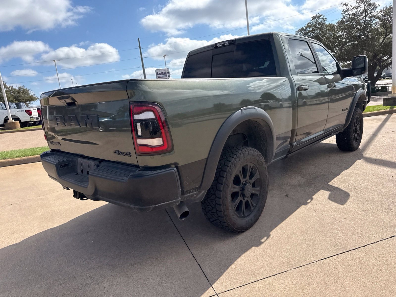 Used 2024 RAM 2500 Rebel AWD/4WD image 8