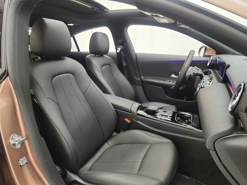 Used 2022 Mercedes-Benz CLA 250 image 20