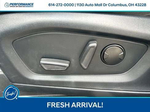Used 2022 Ford Explorer XLT AWD/4WD image 18
