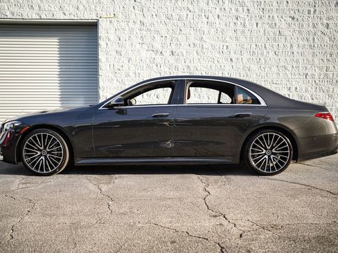 Used 2022 Mercedes-Benz S 500 4MATIC image 9