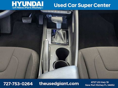 Used 2024 Hyundai Elantra SEL FWD image 19