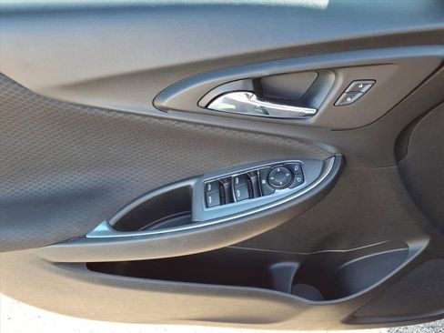 Used 2020 Chevrolet Malibu LT image 15