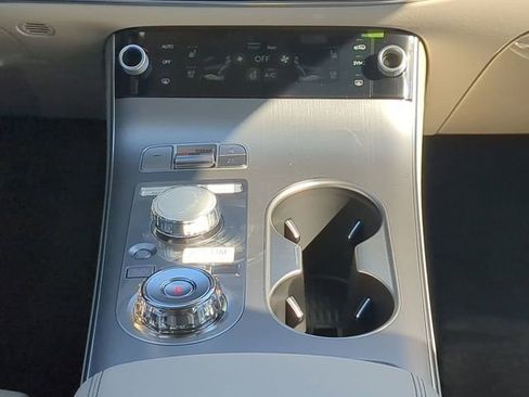 New 2026 Genesis GV70 2.5T Advanced image 18