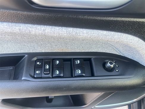 Used 2022 Jeep Compass Latitude w/ Convenience Group image 19