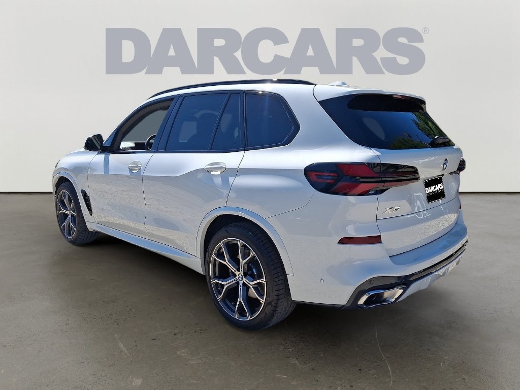 Used 2026 BMW X5 xDrive40i w/ M Sport Package AWD/4WD image 4