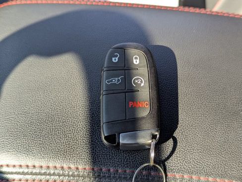 Used 2025 Dodge Durango GT AWD/4WD image 27