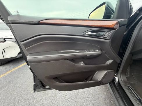 Used 2012 Cadillac SRX Luxury FWD image 6
