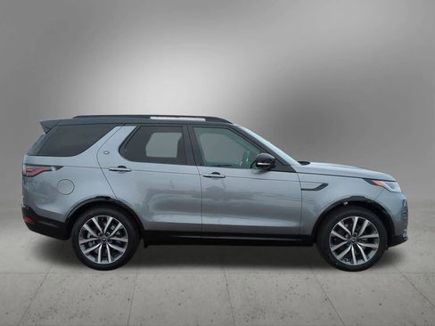 New 2026 Land Rover Discovery Limited Edition image 7