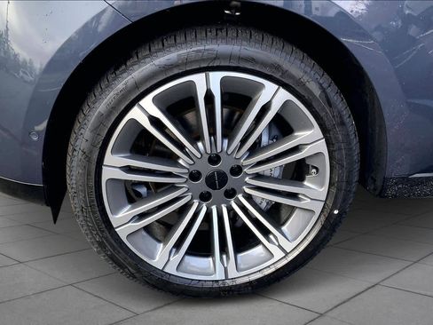 New 2026 Land Rover Range Rover SE AWD/4WD image 16