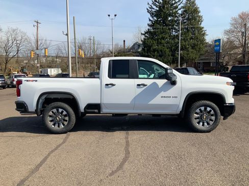 New 2026 Chevrolet Silverado 2500 Custom image 8