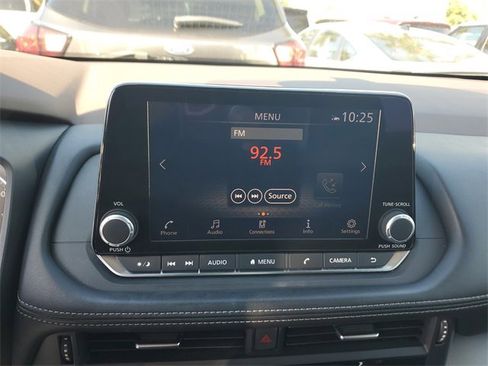 Used 2023 Nissan Rogue SV image 22