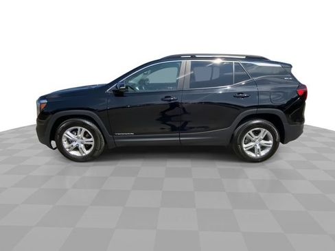 Used 2023 GMC Terrain SLE w/ Driver Convenience Package FWD image 7