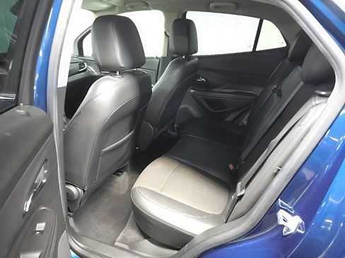 Used 2019 Buick Encore Preferred AWD/4WD image 33