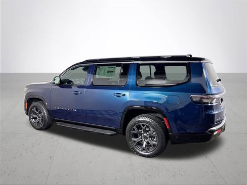 New 2026 Jeep Grand Wagoneer 4WD image 8