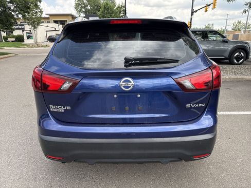 Used 2017 Nissan Rogue Sport SV w/ SV All-Weather Package AWD/4WD image 5