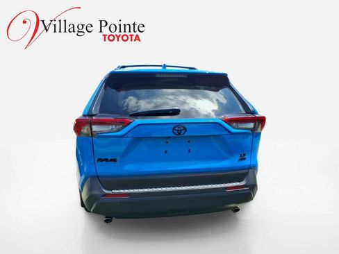 Used 2019 Toyota RAV4 LE w/ All Weather Liner Package AWD/4WD image 3