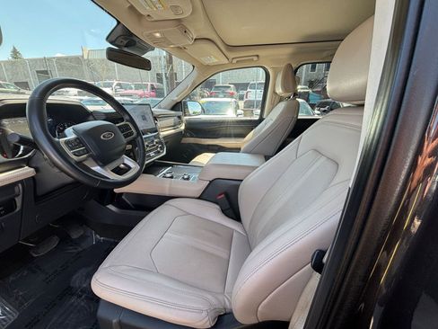 Used 2024 Ford Expedition Max Limited AWD/4WD image 30
