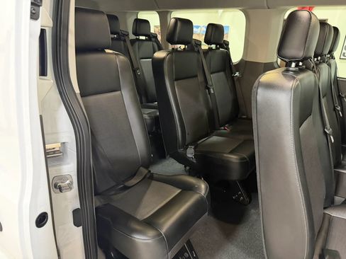 Used 2023 Ford Transit 350 XL RWD image 29