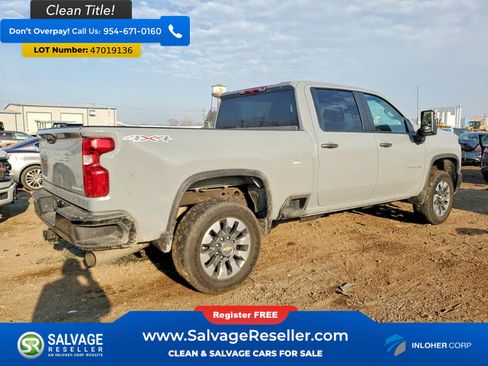 Used 2024 Chevrolet Silverado 2500 Custom w/ Custom Value Package AWD/4WD image 4