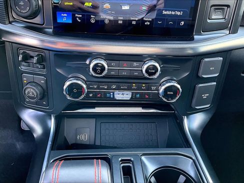 Used 2025 Ford F150 Raptor AWD/4WD image 33