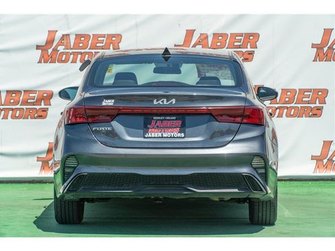 Used 2023 Kia Forte LXS FWD image 5