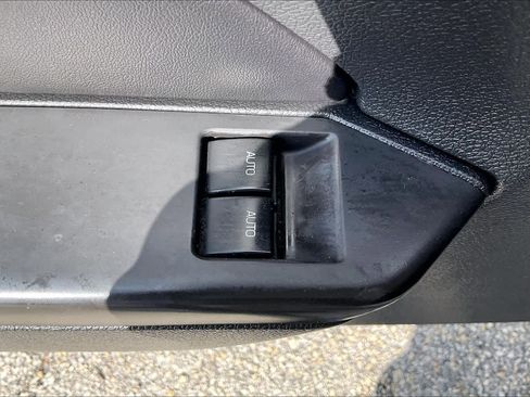 Used 2013 Ford Mustang GT image 27