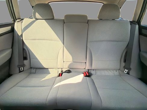 Used 2018 Subaru Outback 2.5i Premium image 14