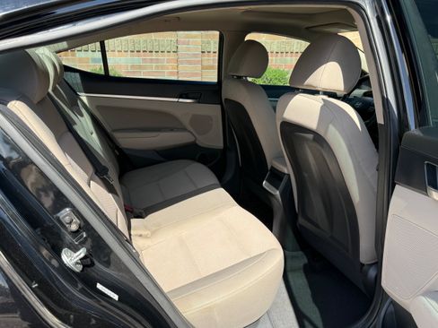 Used 2020 Hyundai Elantra Value Edition w/ Cargo Package (C1) FWD image 12