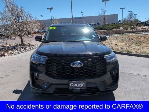 Used 2025 Ford Explorer ST-Line w/ ST-Line Street Pack AWD/4WD image 2
